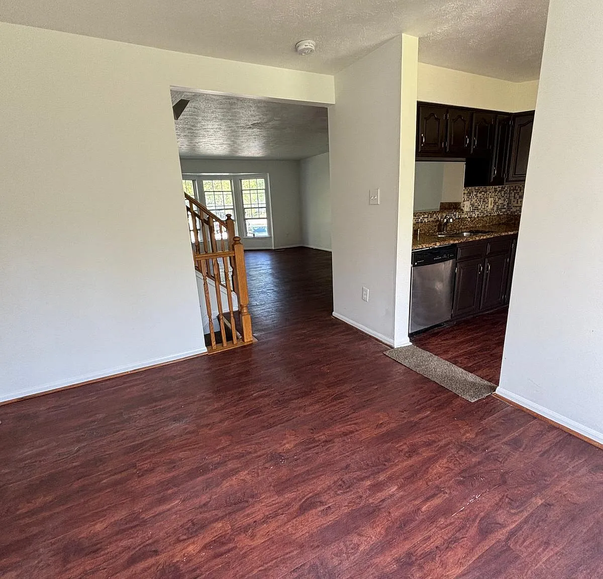 3 bed, 3.5 bath, 1800 sqft, $2,775 — Photo 2