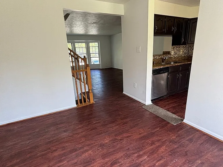 1908 Cross Trails Rd — Photo 2