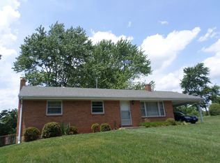 1212 W Hill Dr, Bedford, VA 24523