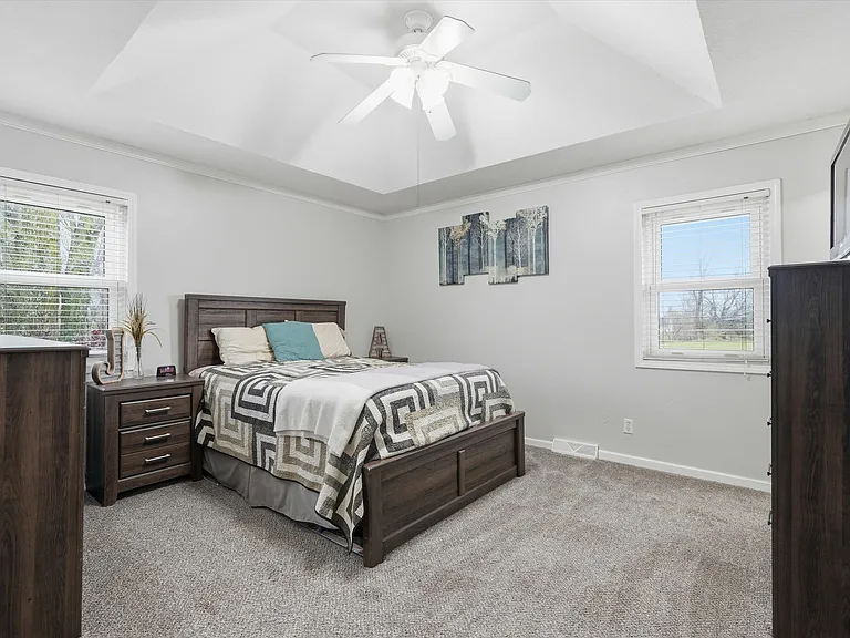 12200 Hollingsworth Rd — Photo 17