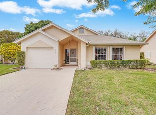 262 Moccasin Trl W, Jupiter, FL 33458