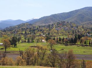 604 Eagle Mill Rd, Ashland, OR 97520