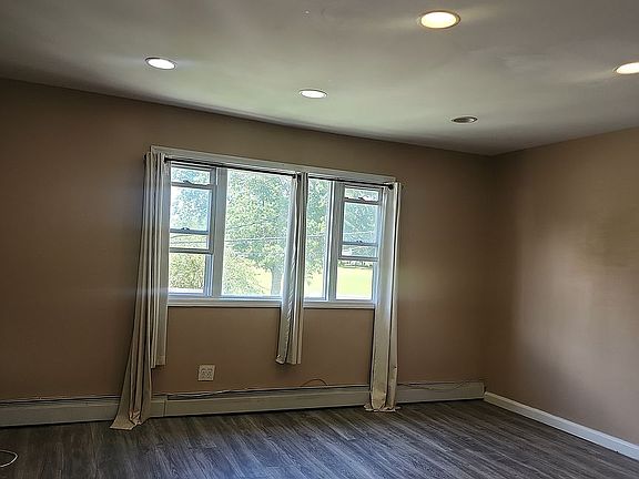 5th image of 118-31 Lakeview Blvd E #2