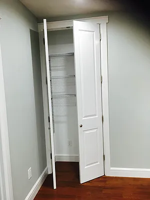 Rented by Halvatzis Realty | media 7