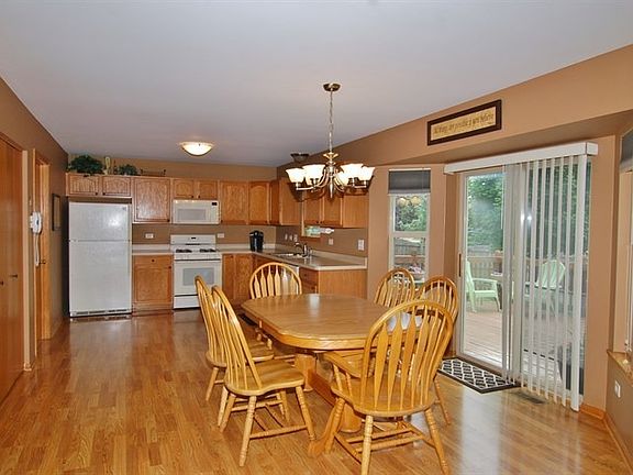 5th image of 222 W Otto Dr