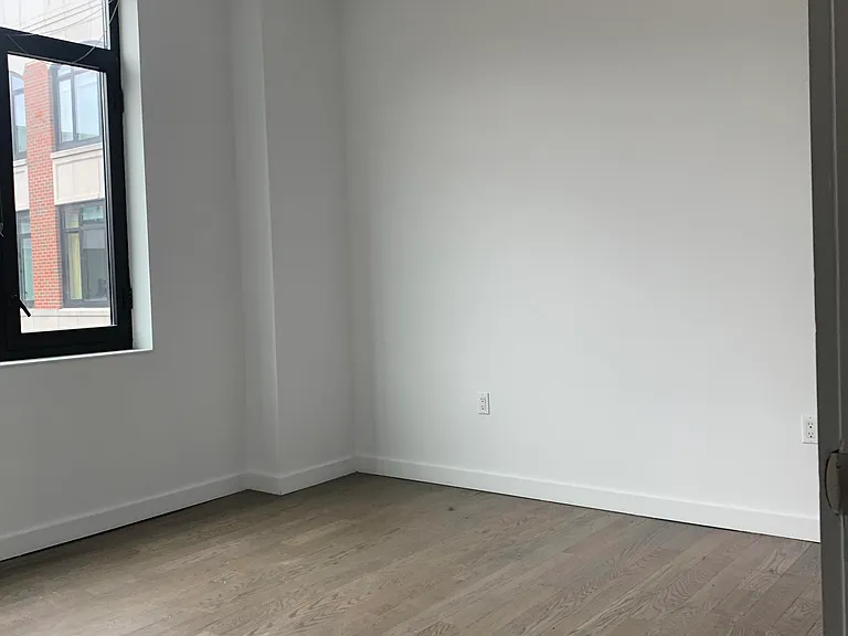 125 Parkside Ave #7D — Photo 10