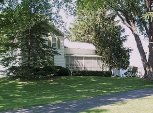 6182 Purcell Rd, Fitchburg, WI 53575