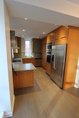 Rented by Urban Real Estate Property Group Inc | media 26