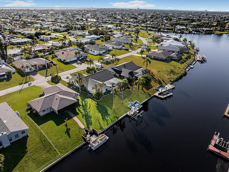 3106 se tenth pl cape coral, fl 33904 -49_02132025