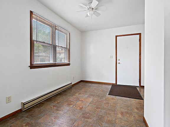 5th image of 808-810 E New York St