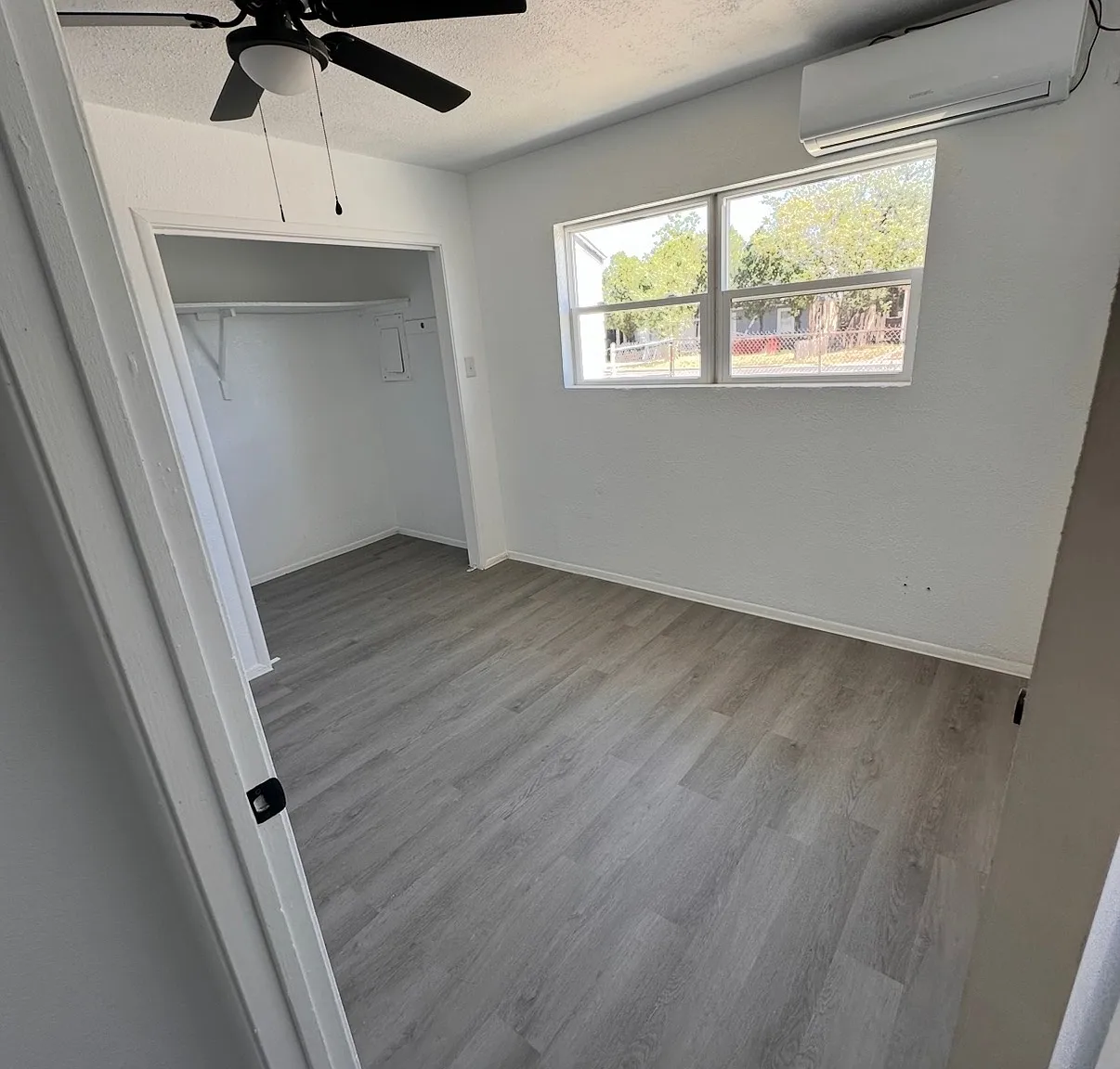 1301 Elmwood Odessa TX — Photo 4