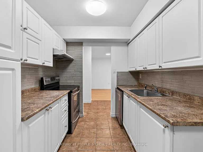 390 Dixon Rd #702 — Photo 9