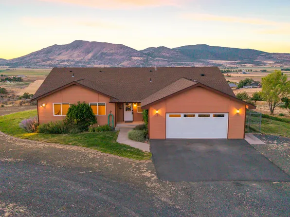 11811 Falvey Rd, Klamath Falls, OR 97603