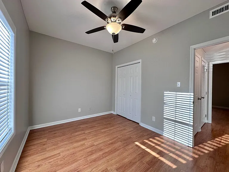 Rand Powell Apartment Homes — Photo 58