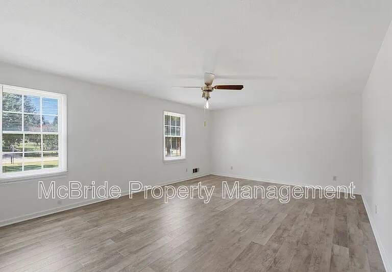 5182 Bluegrass Trl — Photo 12