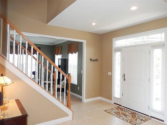3rd image of 4835 Riverview Ct
