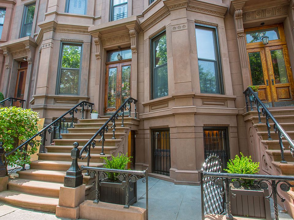 1st image of 212 Garfield Pl #1