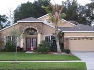 2825 Windcrest Oaks Ct, Valrico, FL 33594