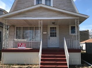 5552 N Marmora Ave, Chicago, IL 60630