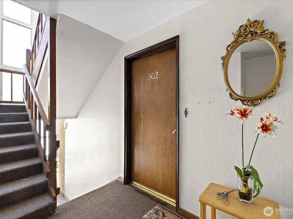 3209 Hoyt Avenue #302, Everett, WA 98201