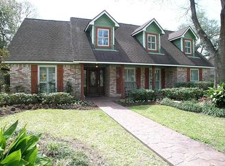 10907 Tupper Lake Dr, Houston, TX 77042