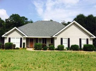 253 Owens Rd, Fort Mitchell, AL 36856
