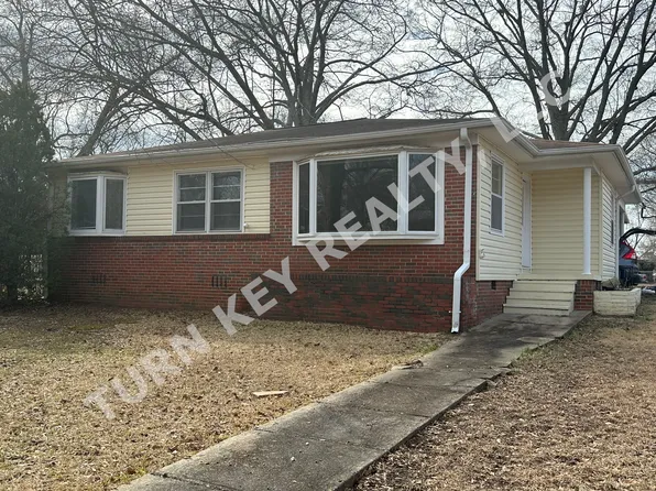 1218 Colonial Ave, Gardendale, AL 35071