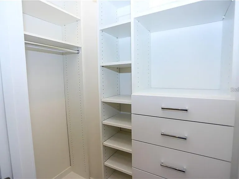 2814 W Barcelona St — Photo 13