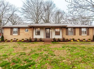 122 Anchor Dr, Hendersonville, TN 37075