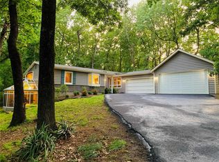 1187 Briar Patch Rd, Ballwin, MO 63021