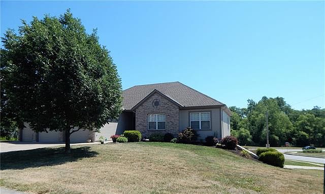 1st image of 921 Paw Paw Ln