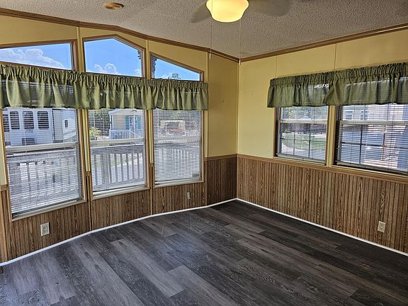 4th image of 29 Grassy Lake Cir