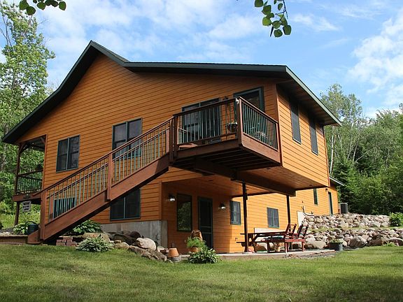 3rd image of 22715 Ash St