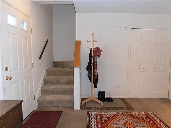 4th image of 513 Longshore Dr