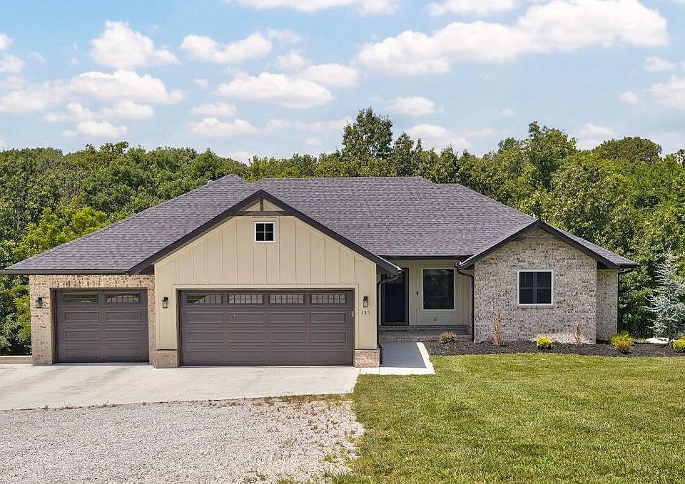 1st image of 385 Plumtree Drive