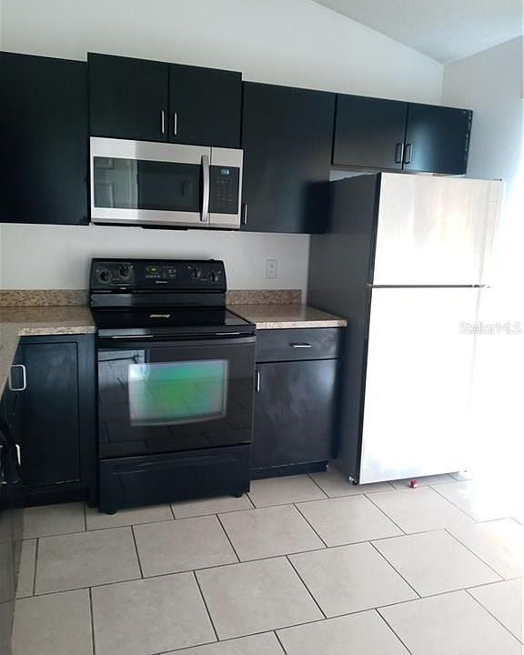 2nd image of 109 Creekside Way