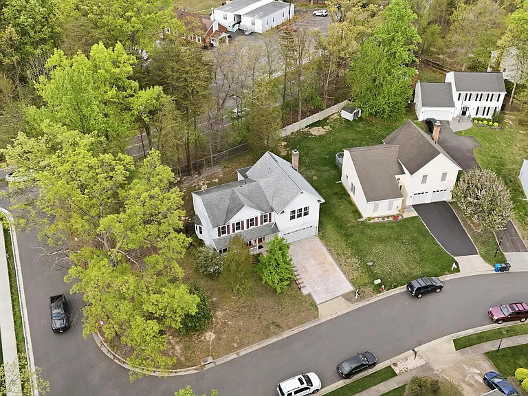 8664 Pohick Forest Ct — Photo 4
