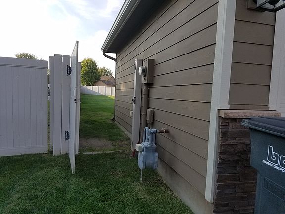2nd image of 8011 Skagit Dr