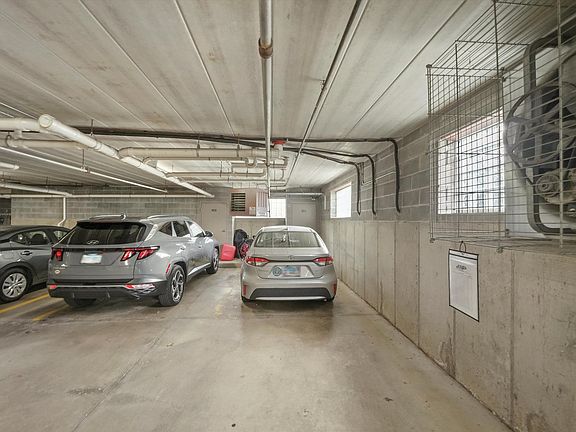 3rd image of 11921 Windemere Ct APT 103