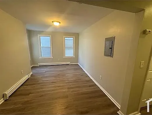 5 bed, $3,200 — Photo 3