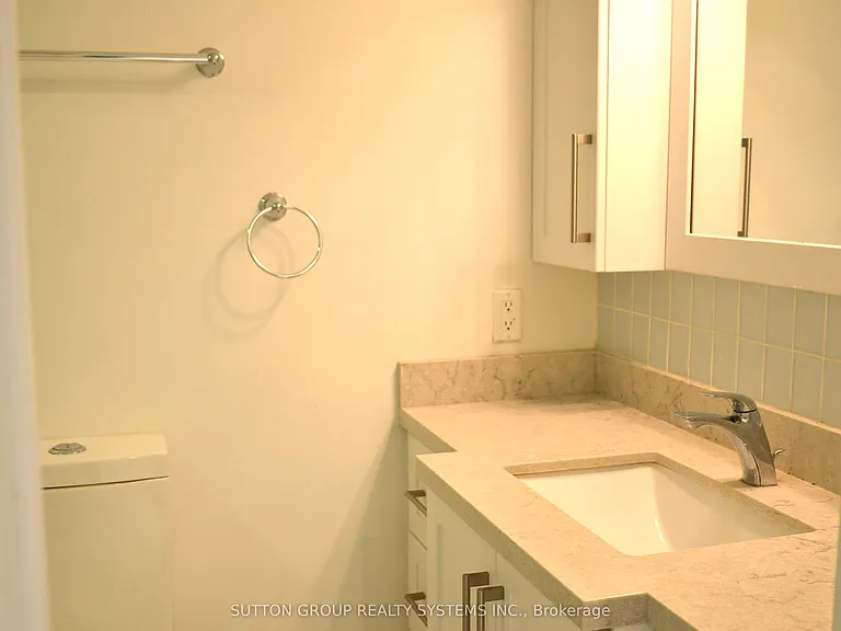 717 Bay St #1809 — Photo 14
