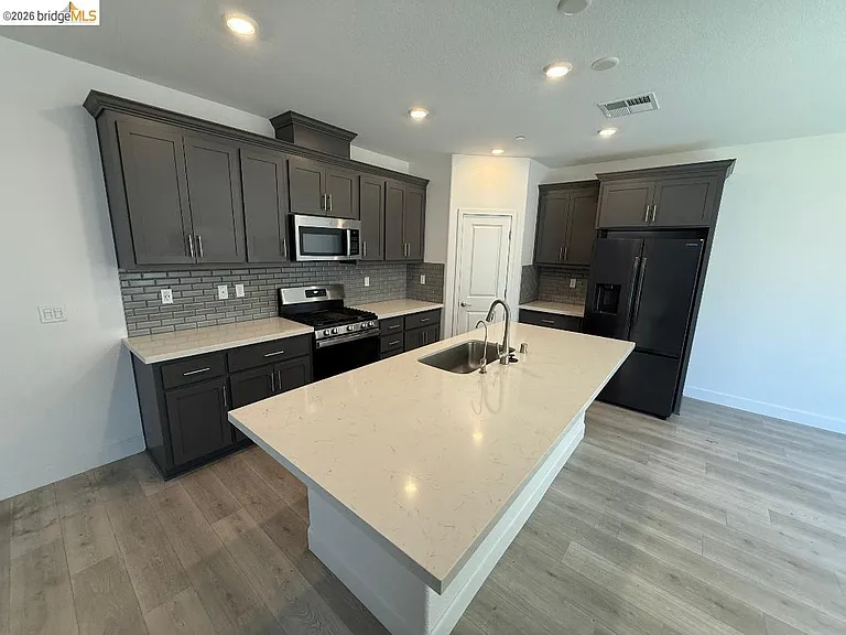 85 Savannah Ln — Photo 6