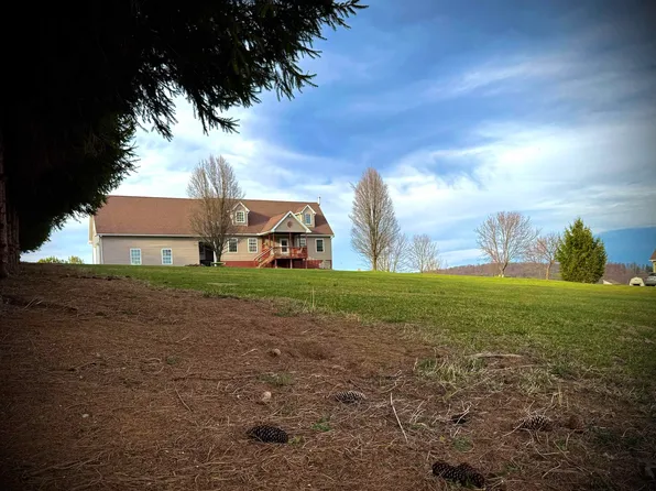 2239 Herring Rd, Kingwood, WV 26537