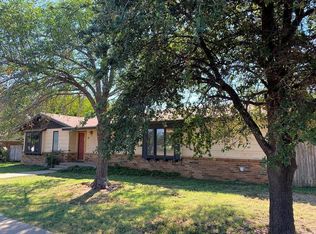 300 E June St, Alpine, TX 79830