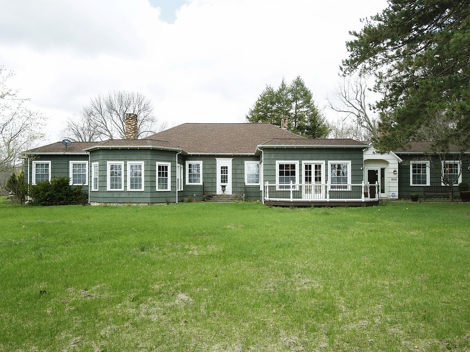 1st image of 46510 24th Ave