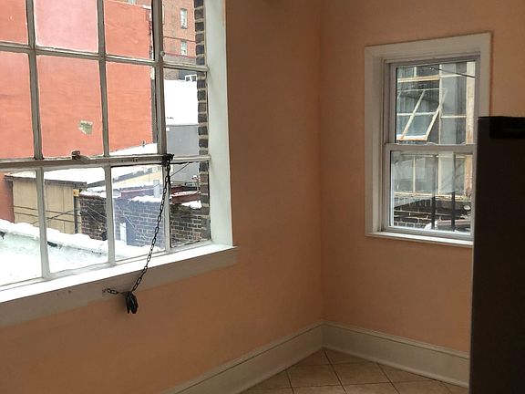4th image of 13 S 21st St Floor 2