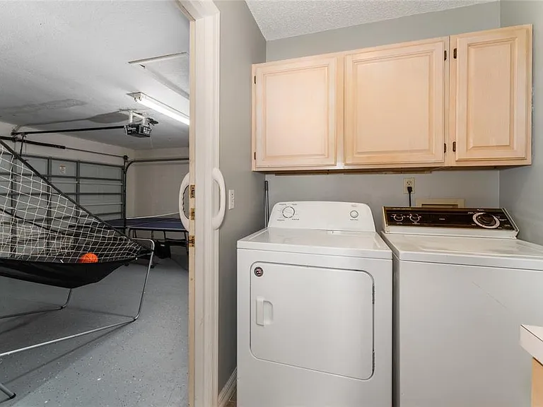 125 Allison Ave — Photo 21