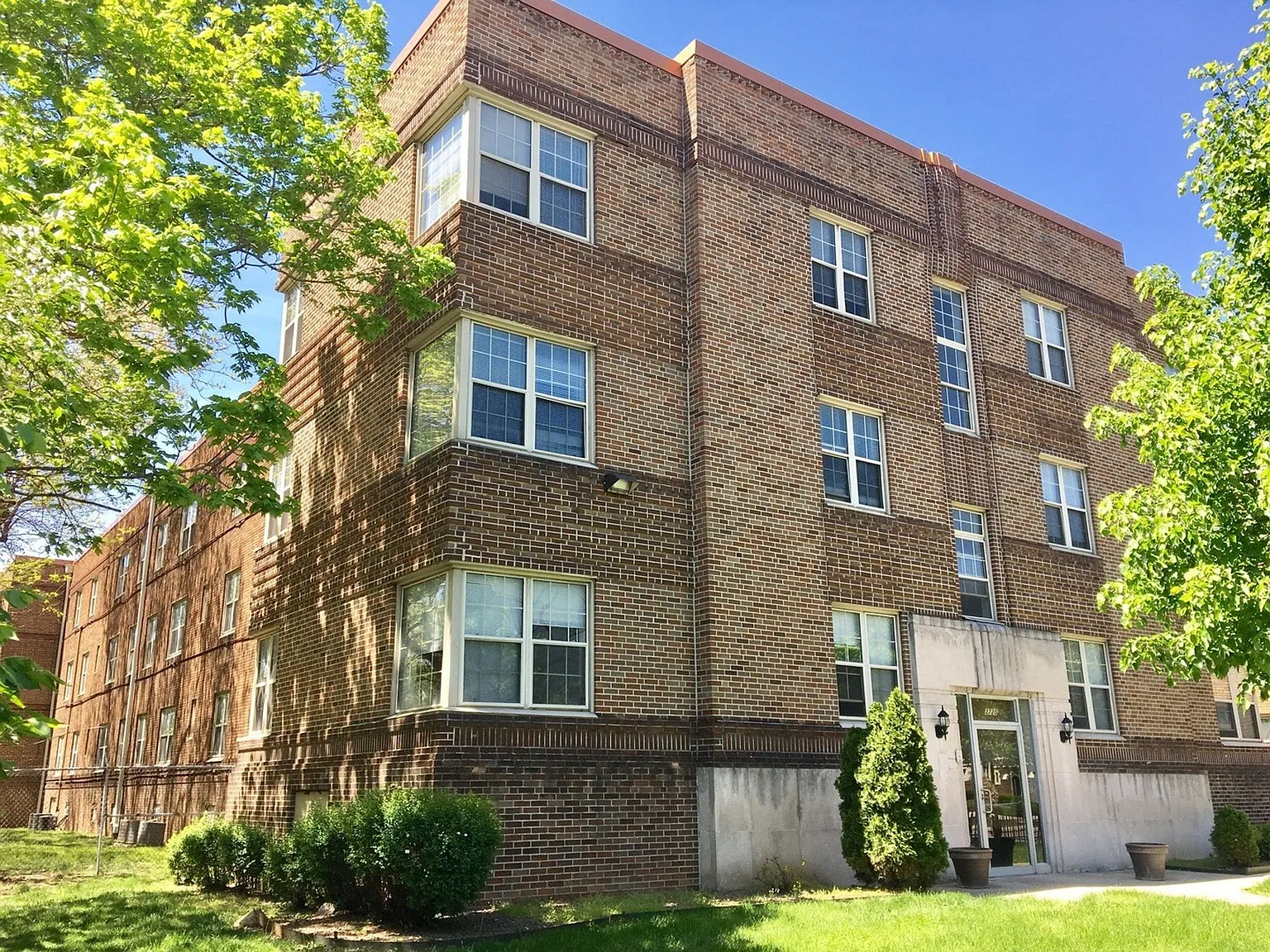 The Bauer Apartments — Photo 1