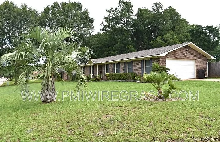 202 Pondella Dr — Photo 3