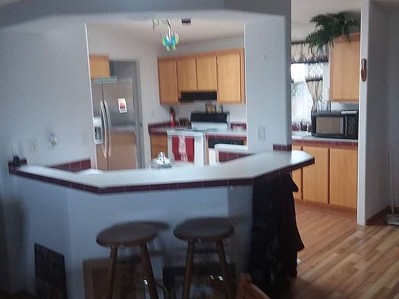 Eating bar and kitchen